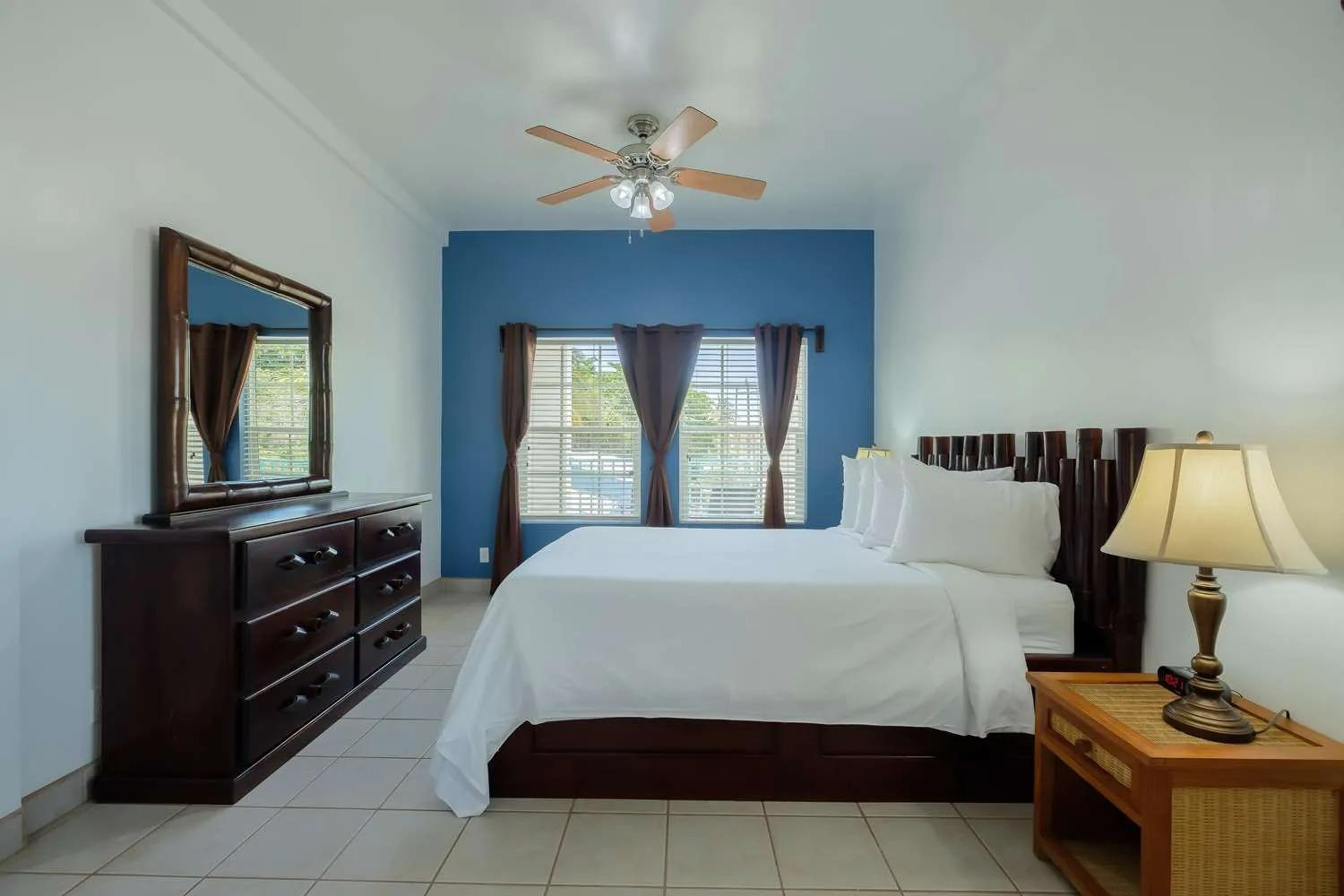 Best Western Grand Baymen Gardens San Pedro  Eksteriør billede